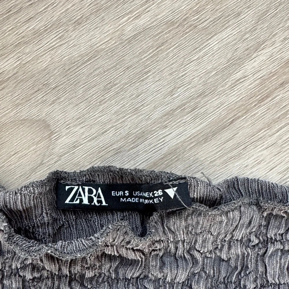 Zara Charcoal Textured Knit Top - Picture 3 of 3